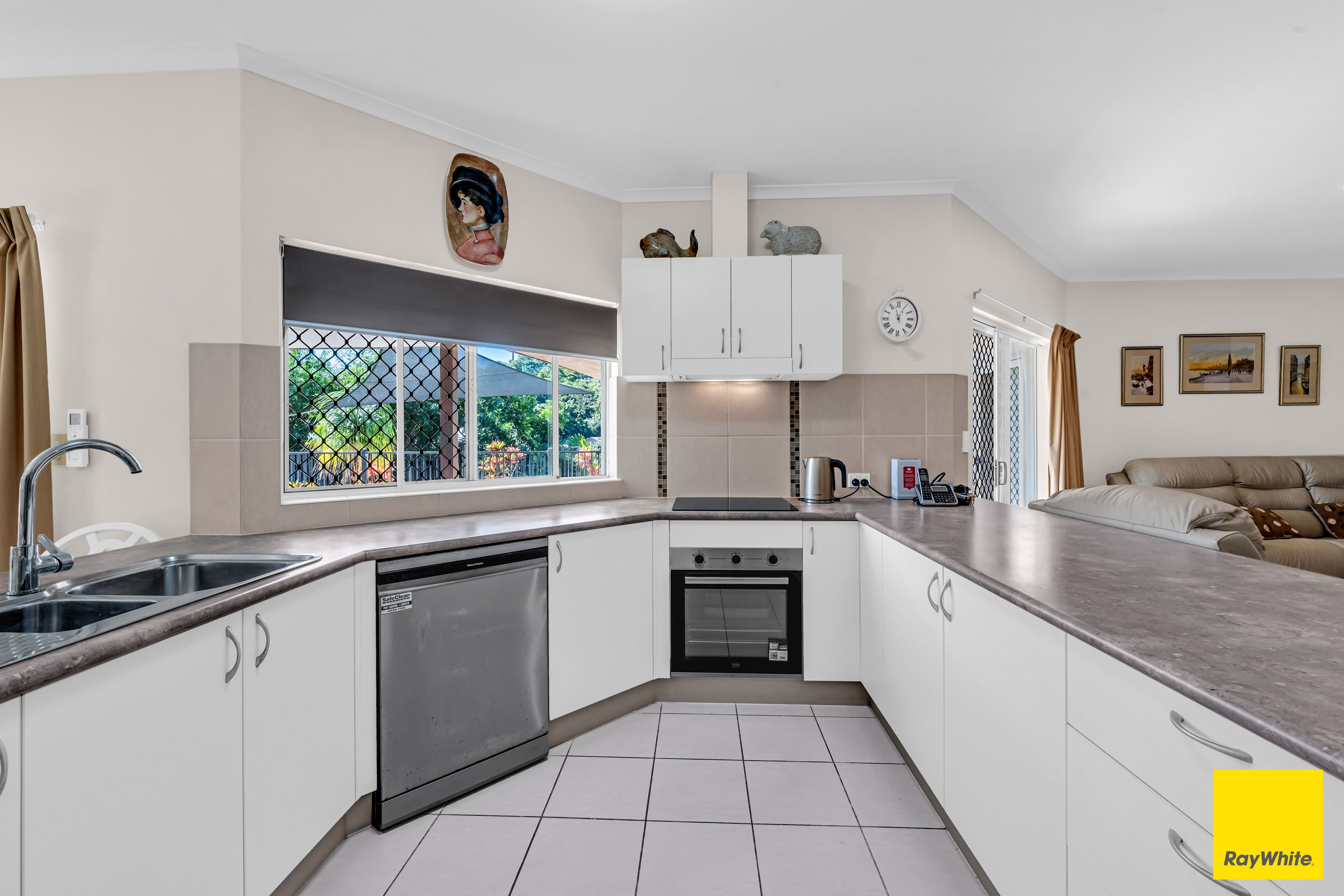 10 Rainbow Street, Kanimbla QLD 4870, Kanimbla - Thumbnail 4