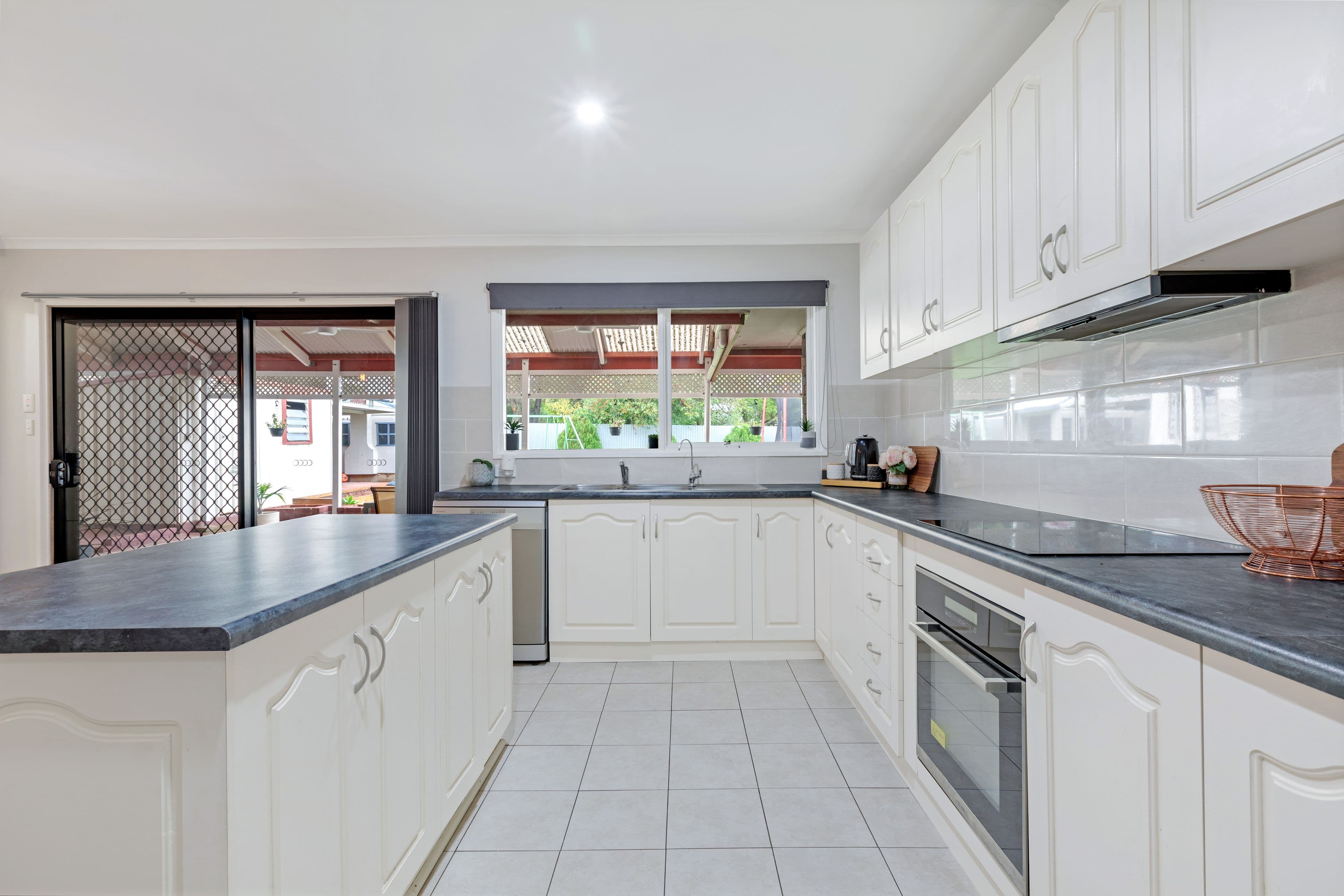 4 Cranborne Street, Elizabeth Park SA 5113, Elizabeth Park - Thumbnail 2