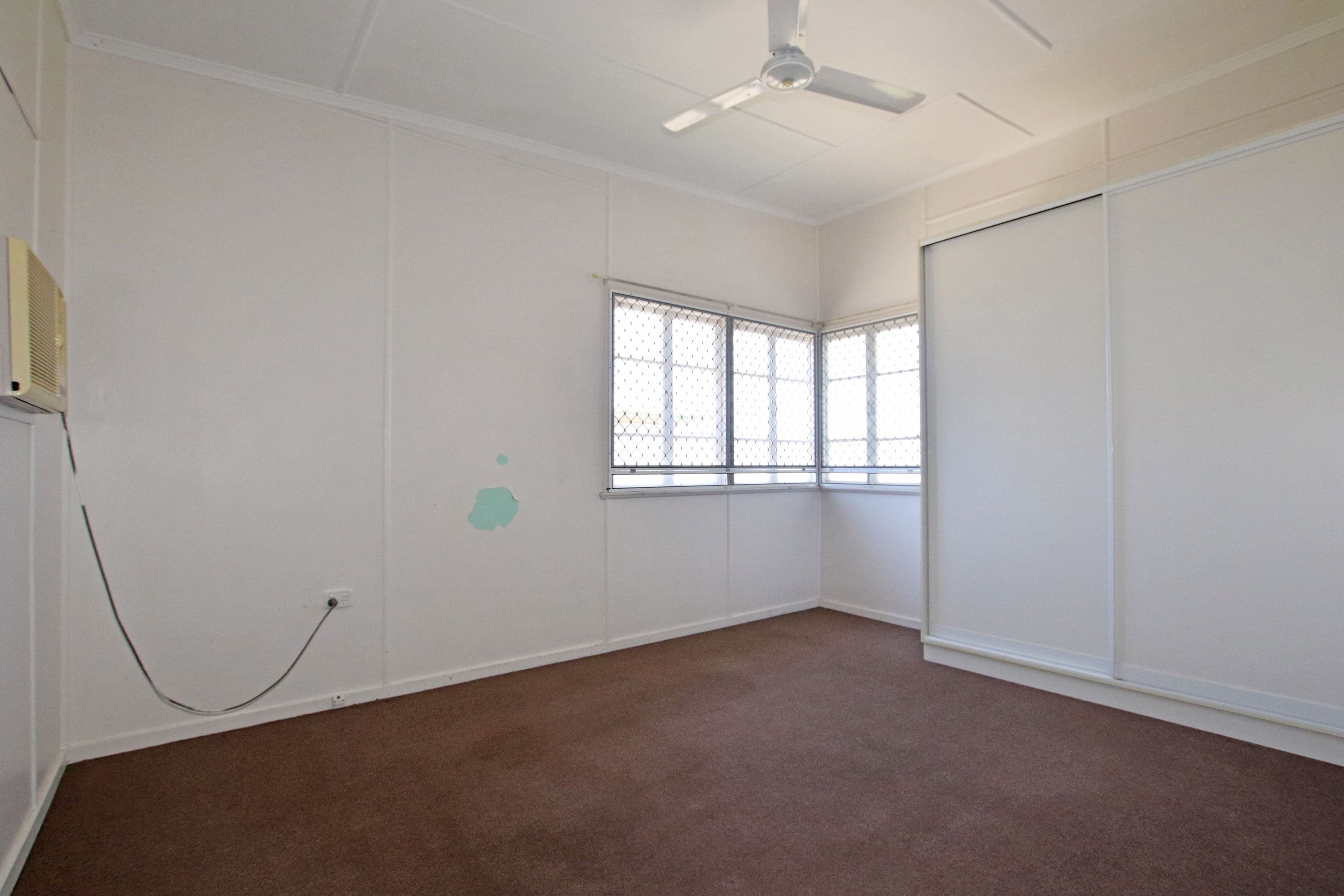 142 Kroombit Street, Biloela QLD 4715, Biloela - Thumbnail 3