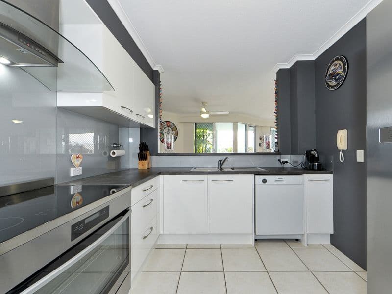 75 Morala Avenue, Runaway Bay QLD 4216, Runaway Bay - Thumbnail 6