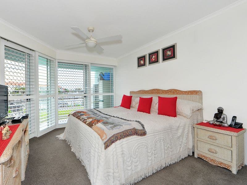 75 Morala Avenue, Runaway Bay QLD 4216, Runaway Bay - Thumbnail 8