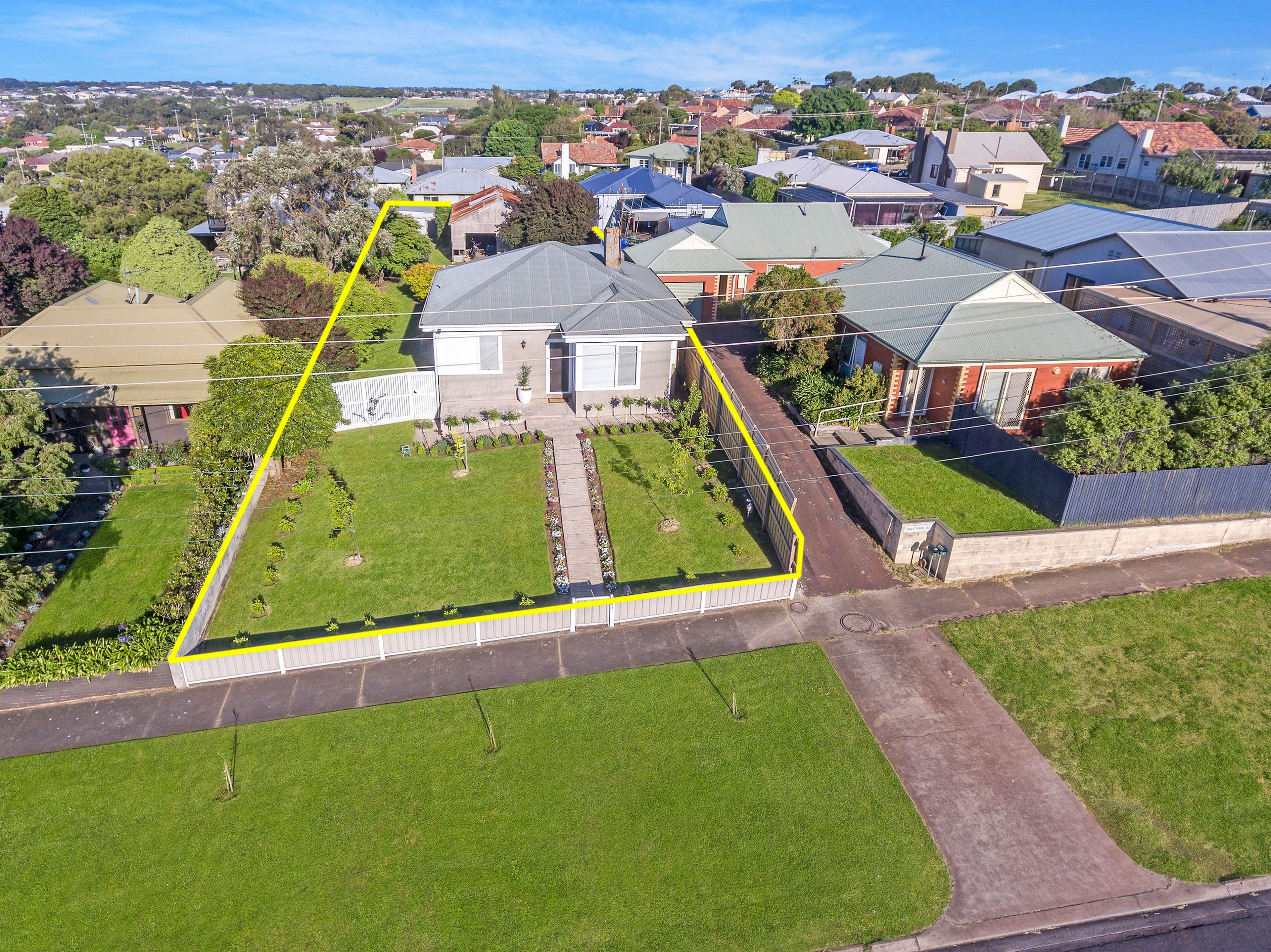 2/11 Amberwood Place, Menai, Menai - Thumbnail 3