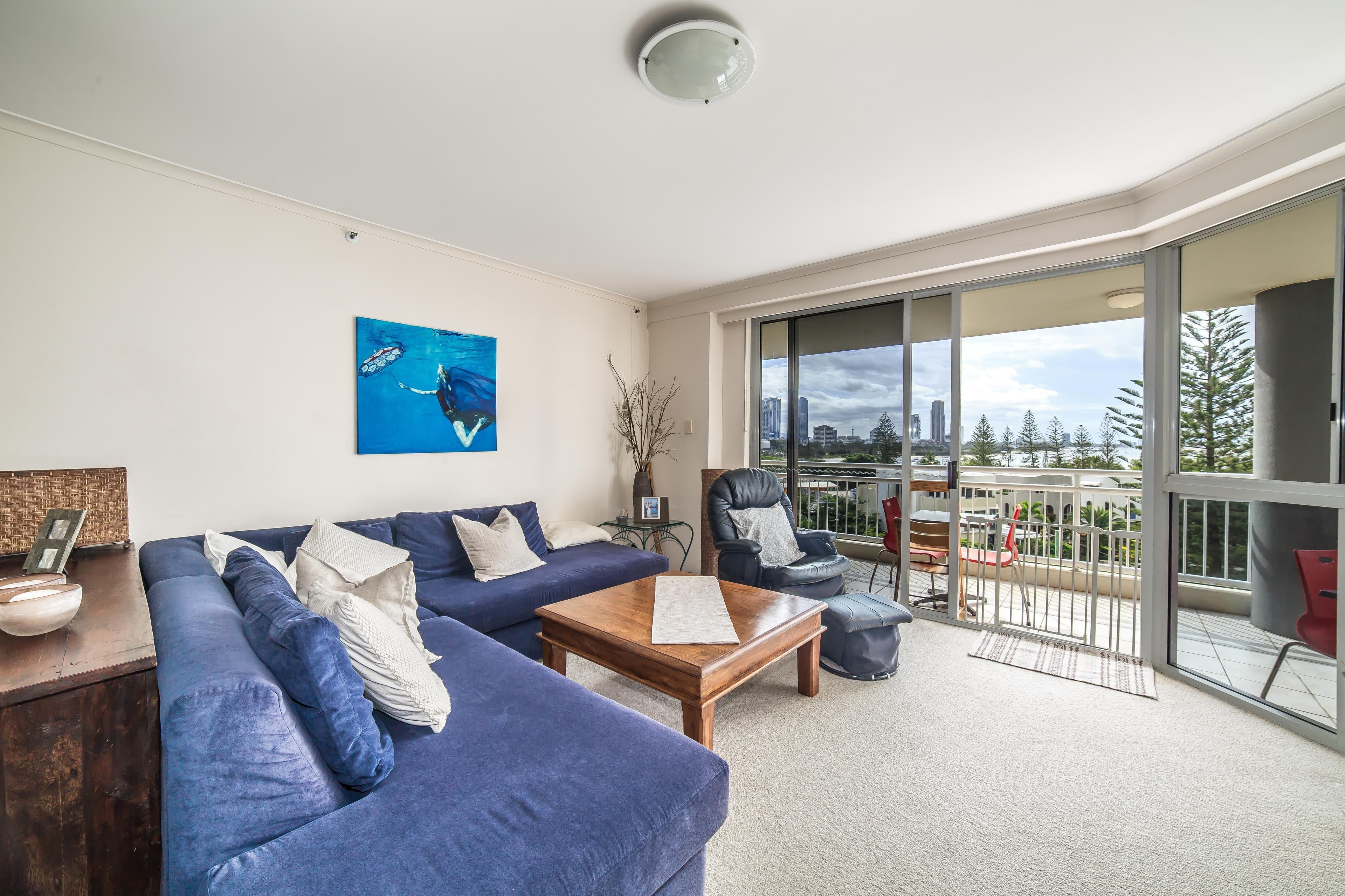 11 Hughes Avenue, Main Beach QLD 4217, Main Beach - Thumbnail 3