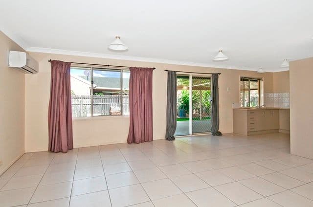 26 Wyena Street, Camp Hill QLD 4152, Camp Hill - Thumbnail 3