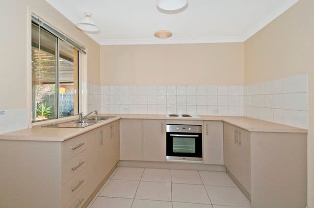 26 Wyena Street, Camp Hill QLD 4152, Camp Hill - Thumbnail 4