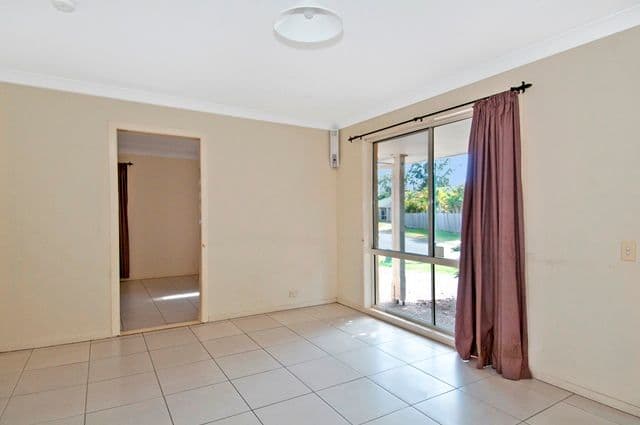 26 Wyena Street, Camp Hill QLD 4152, Camp Hill - Thumbnail 6