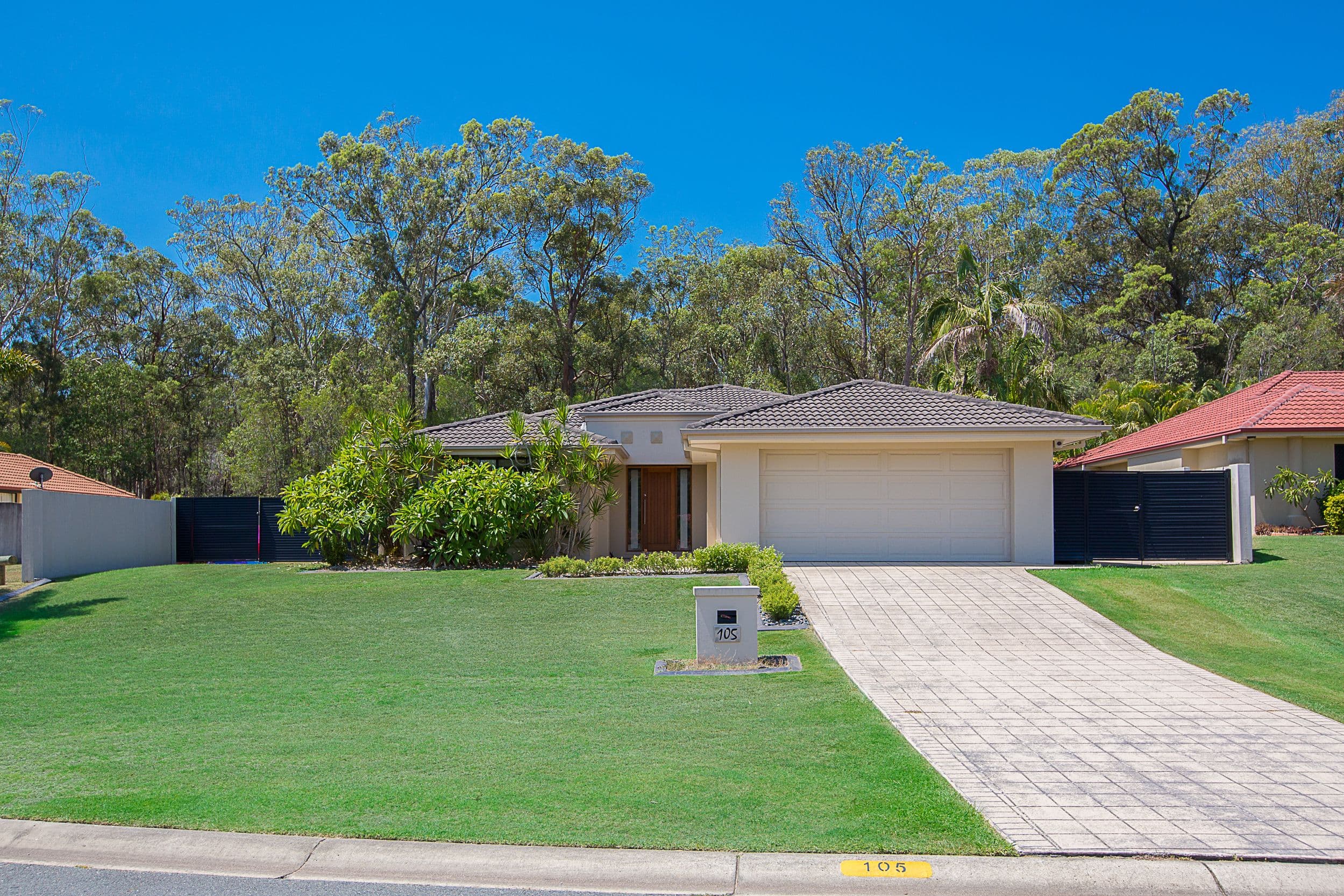 105 Arun Drive, Arundel QLD 4214, Arundel - Thumbnail 2