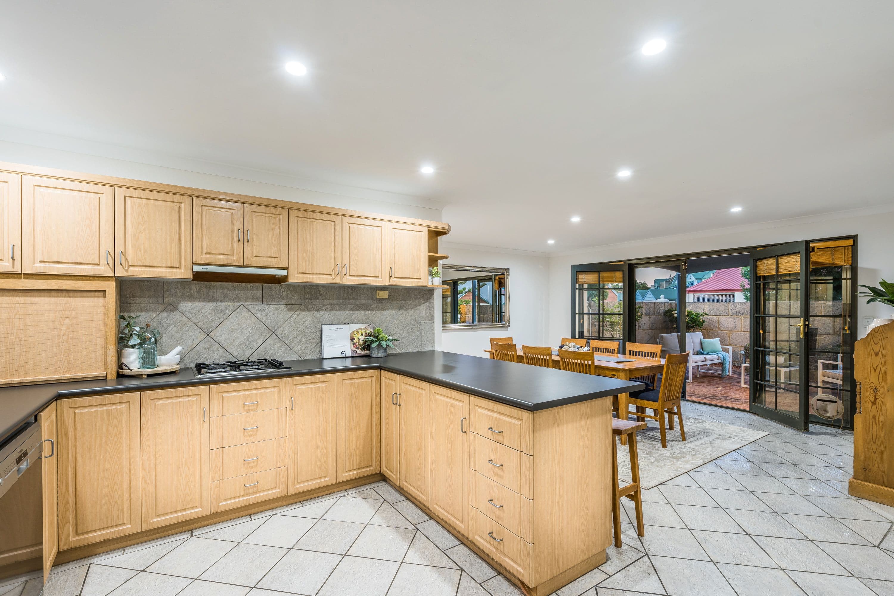 7 Colburn Way, East Fremantle WA 6158, East Fremantle - Thumbnail 6