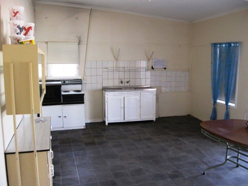 6 Florence Street, Bute SA 5560, Bute - Thumbnail 2