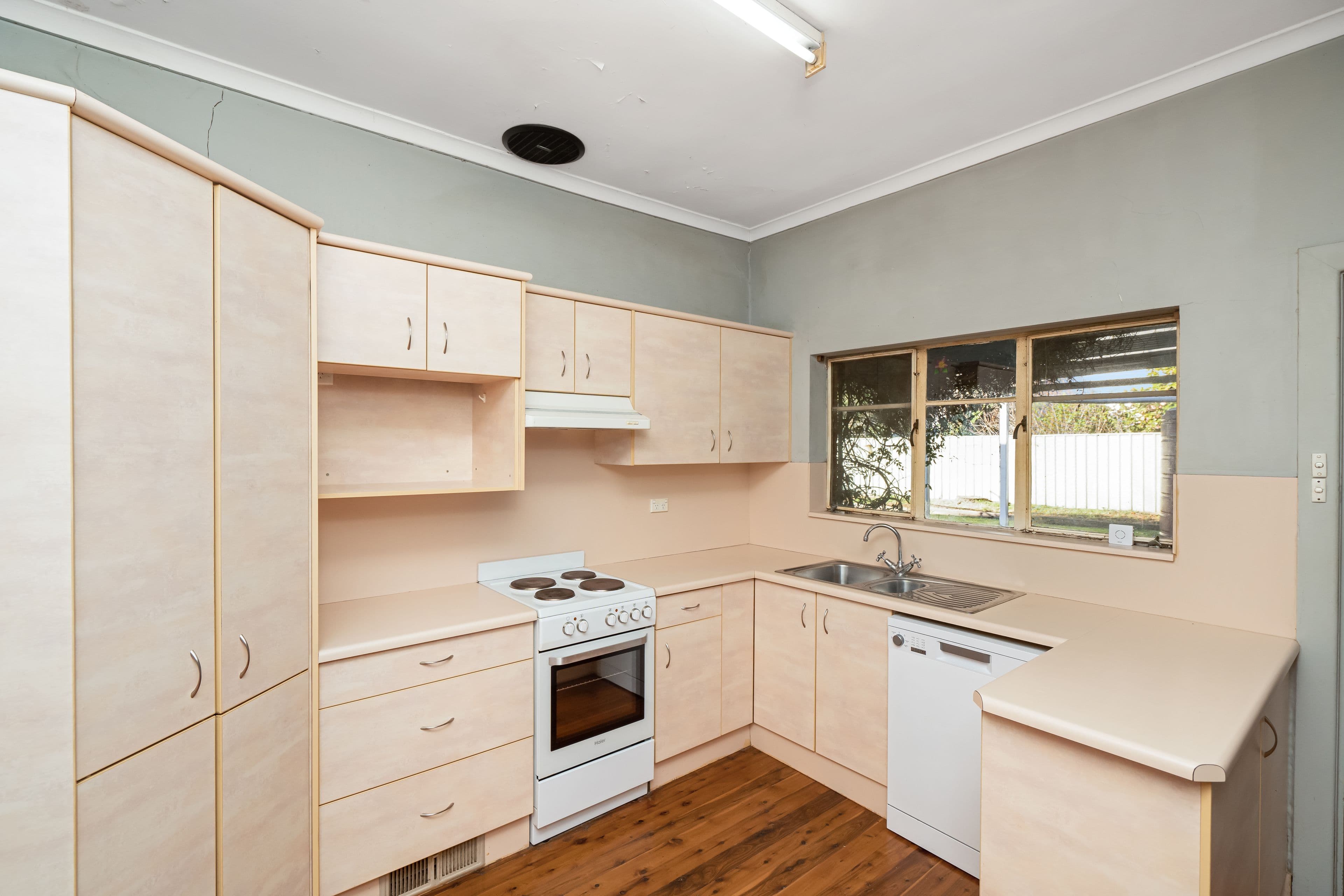 11 Mair Street, Turvey Park NSW 2650, Turvey Park - Thumbnail 5