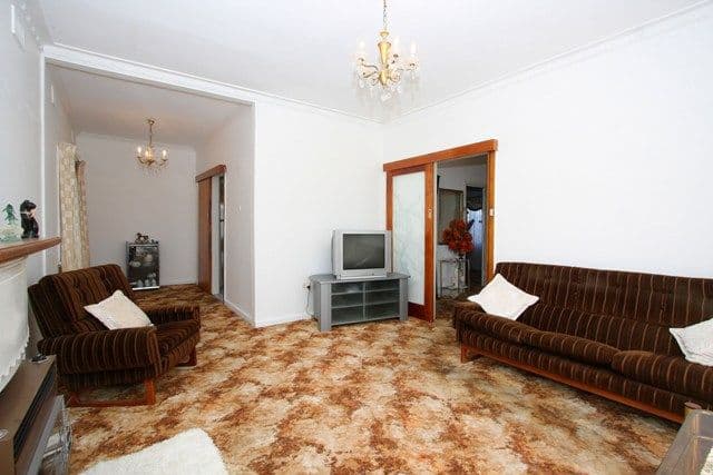 355 Edwardes Street, RESERVOIR VIC 3073, Reservoir - Thumbnail 2