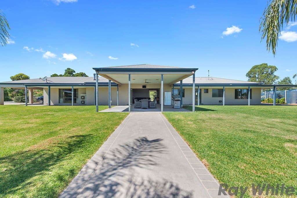 54A Katamatite-Yarrawonga Road, Yarrawonga VIC 3730, Yarrawonga - Thumbnail 2