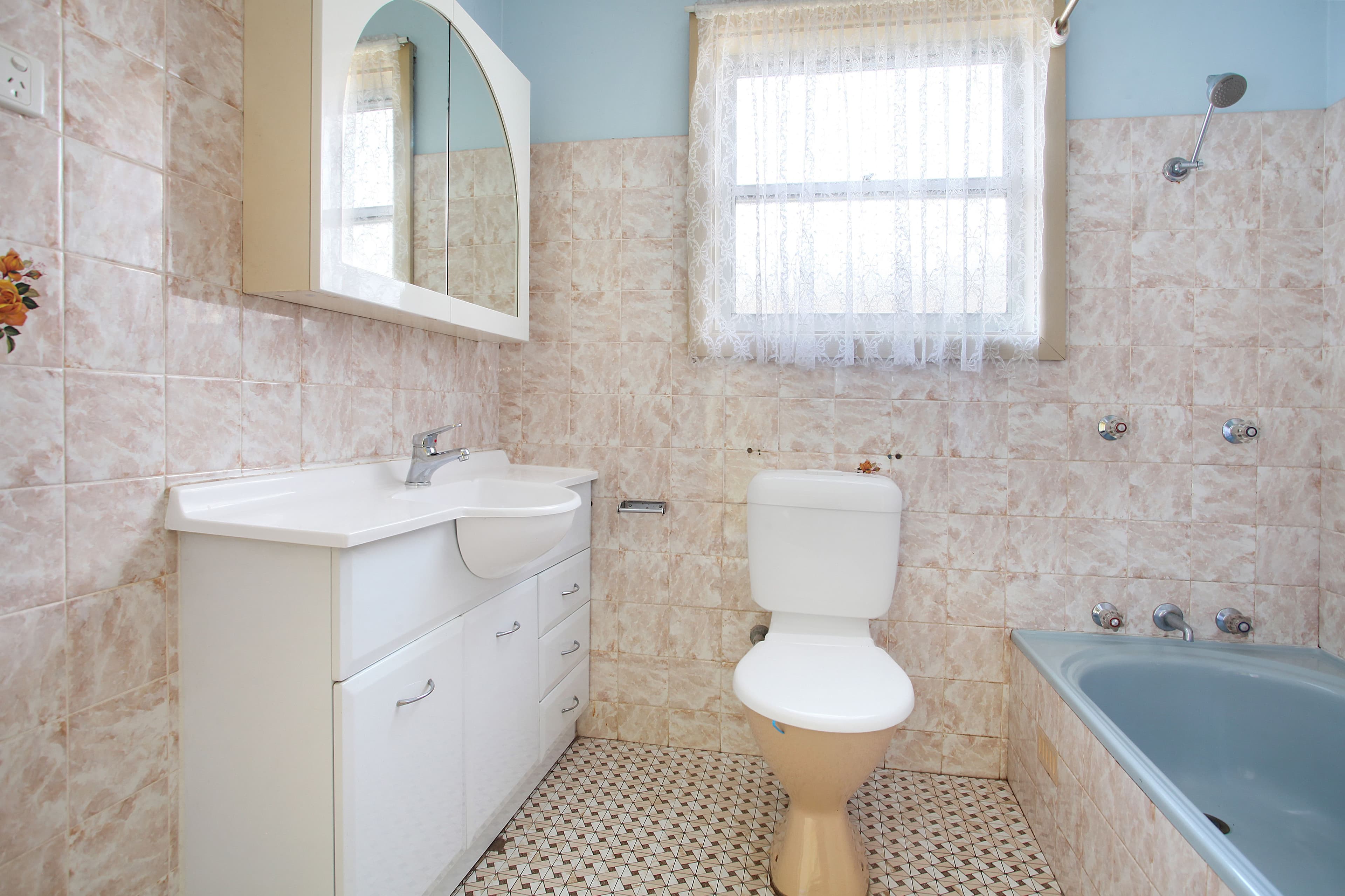 27 Jason Avenue, Barrack Heights - Thumbnail 4