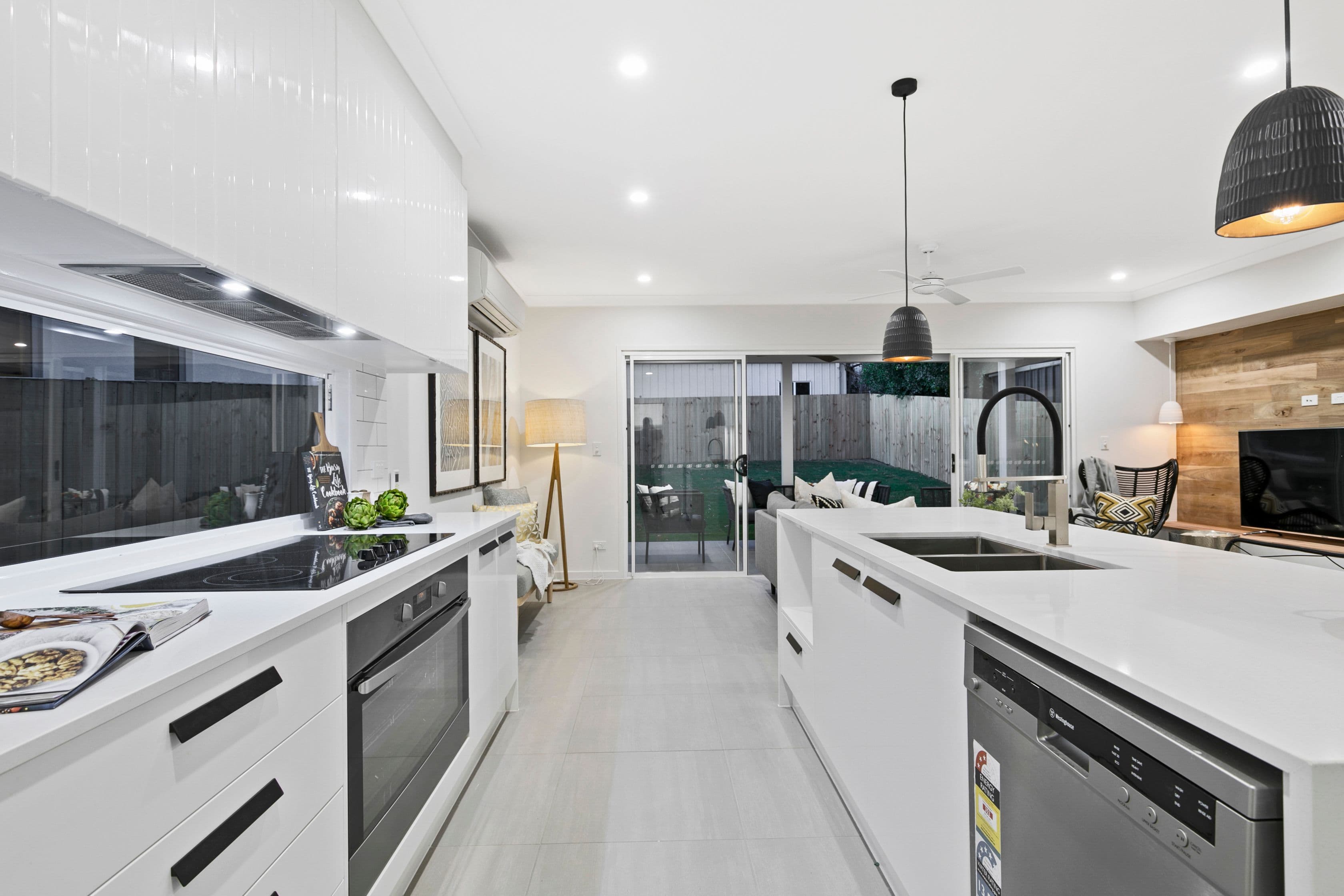 10 Hatton Street, Salisbury QLD 4107, Salisbury - Thumbnail 2