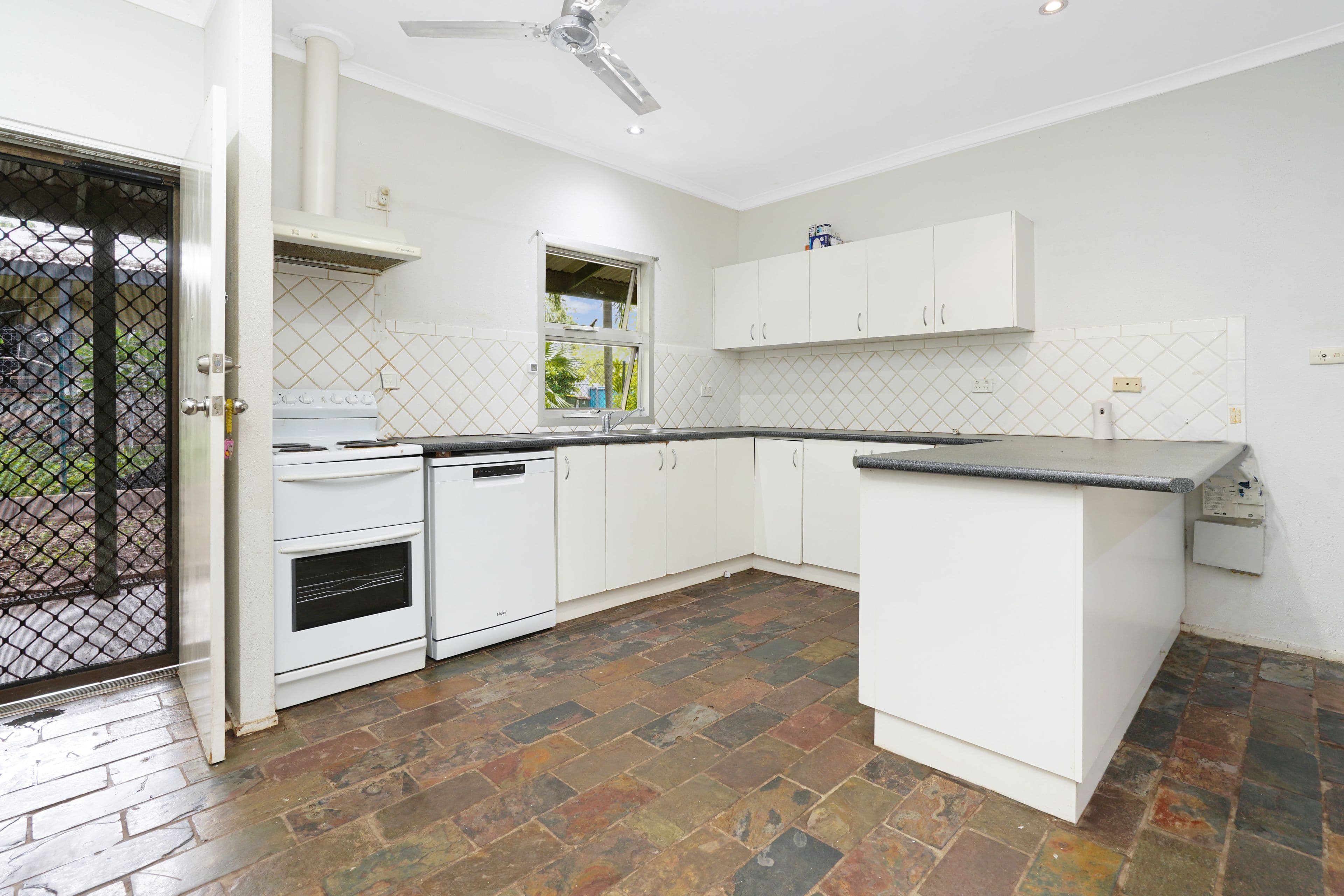 32 Dorisvale Crescent, Tiwi NT 0810, Tiwi - Thumbnail 6