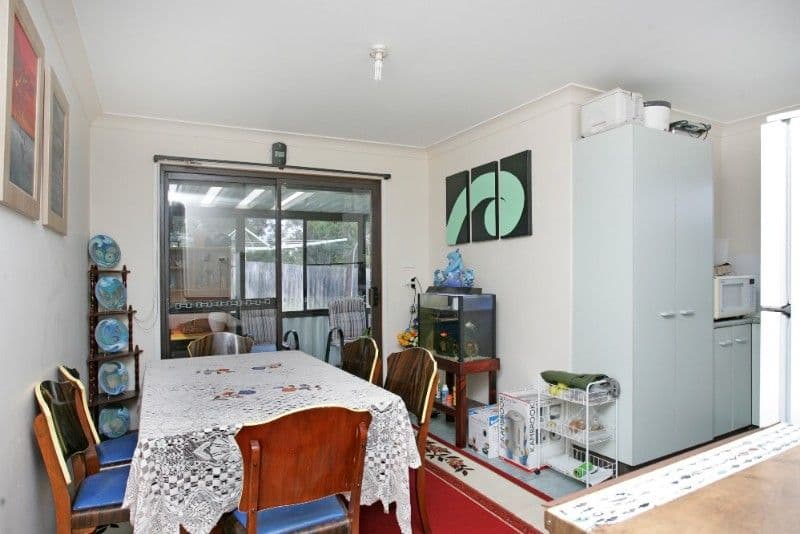 8 Morcombe Close, GOROKAN NSW 2263, Gorokan - Thumbnail 2