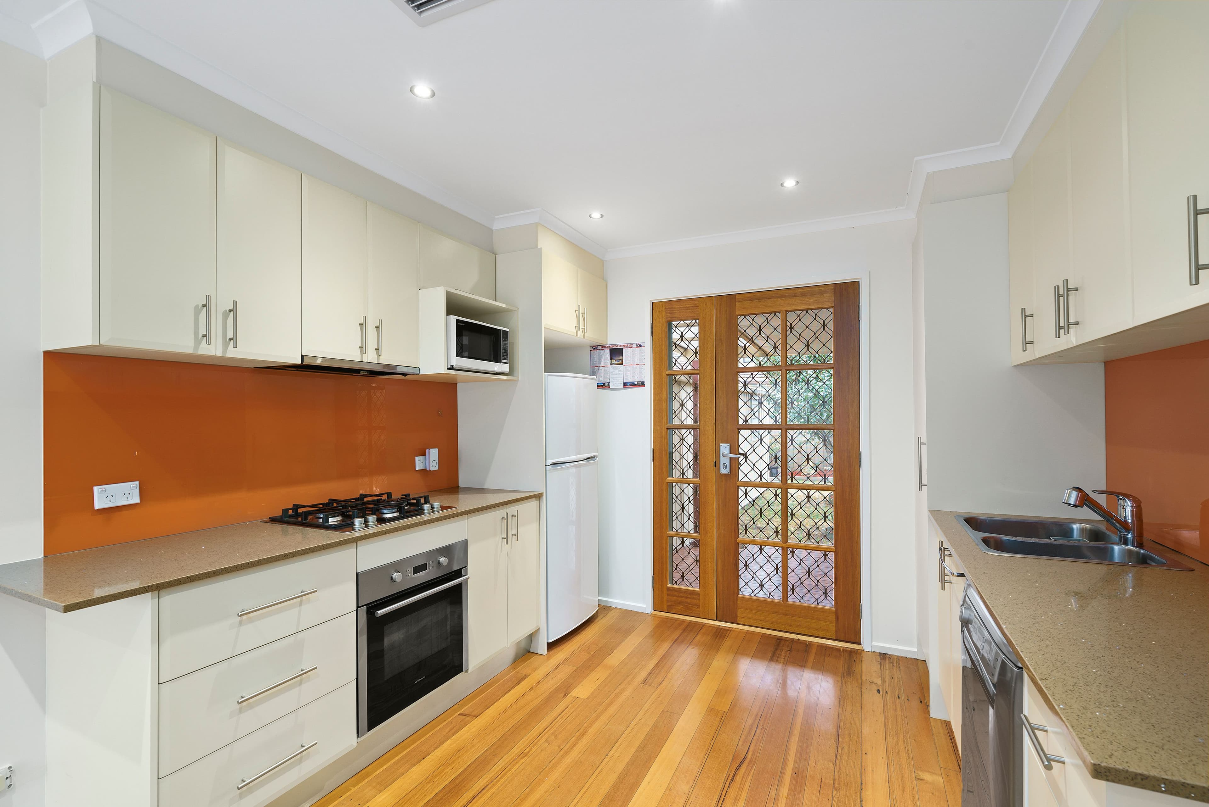 18 Larisa Road, St Albans VIC 3021, St Albans - Thumbnail 4