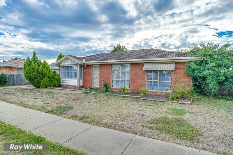 151 cambridge Crescent, Wyndham Vale VIC 3024, Wyndham Vale - Thumbnail 3