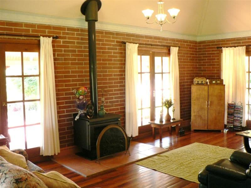1 Renshaw Drive, DUBBO NSW 2830, Dubbo - Thumbnail 2