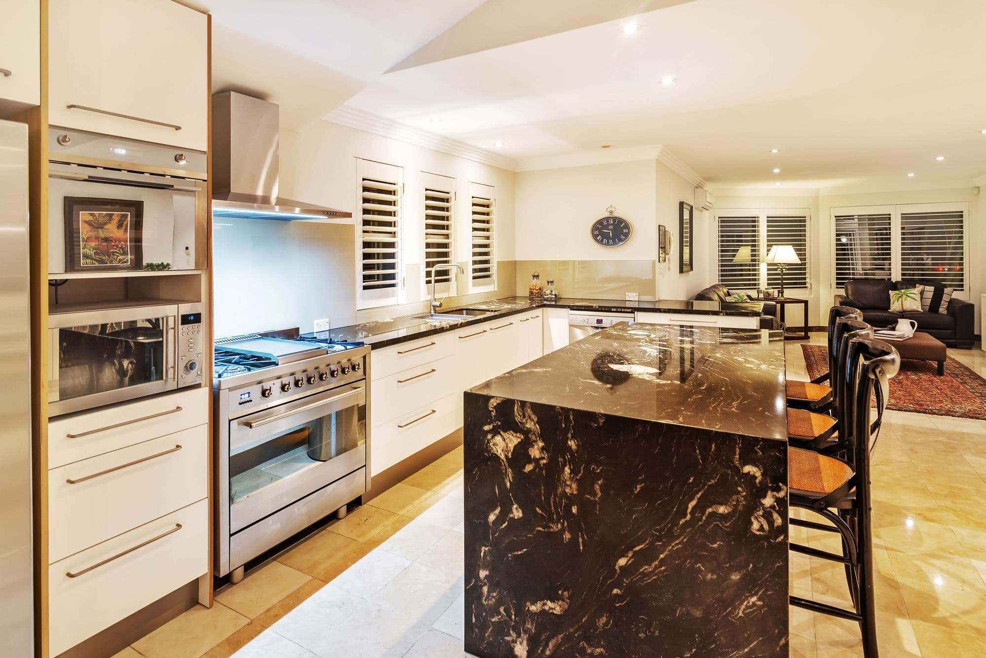 29 Donegal Crescent, Sorrento QLD 4217, Sorrento - Thumbnail 7