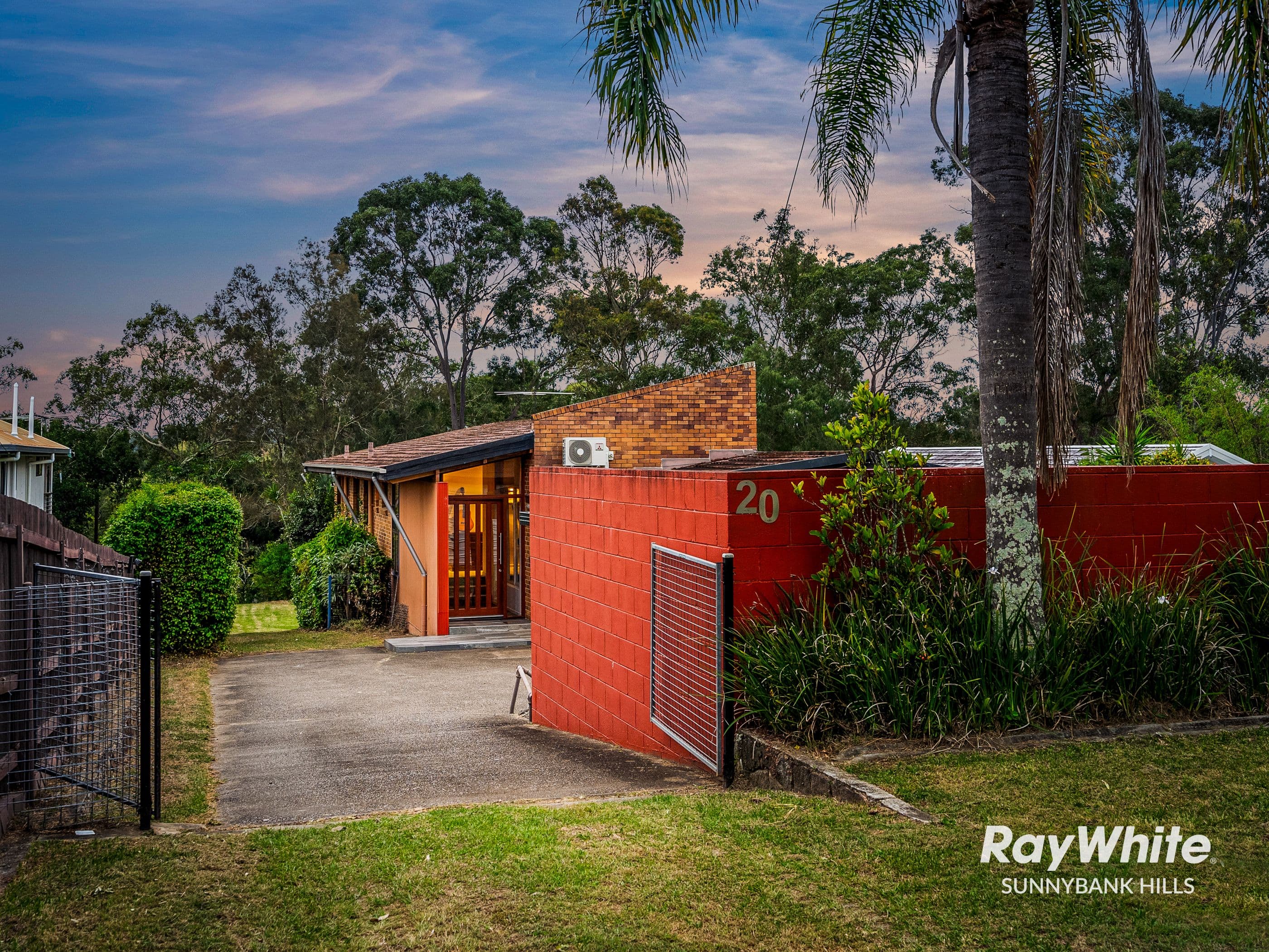 20 Curlew Crescent, Eagleby QLD 4207, Eagleby - Thumbnail 2