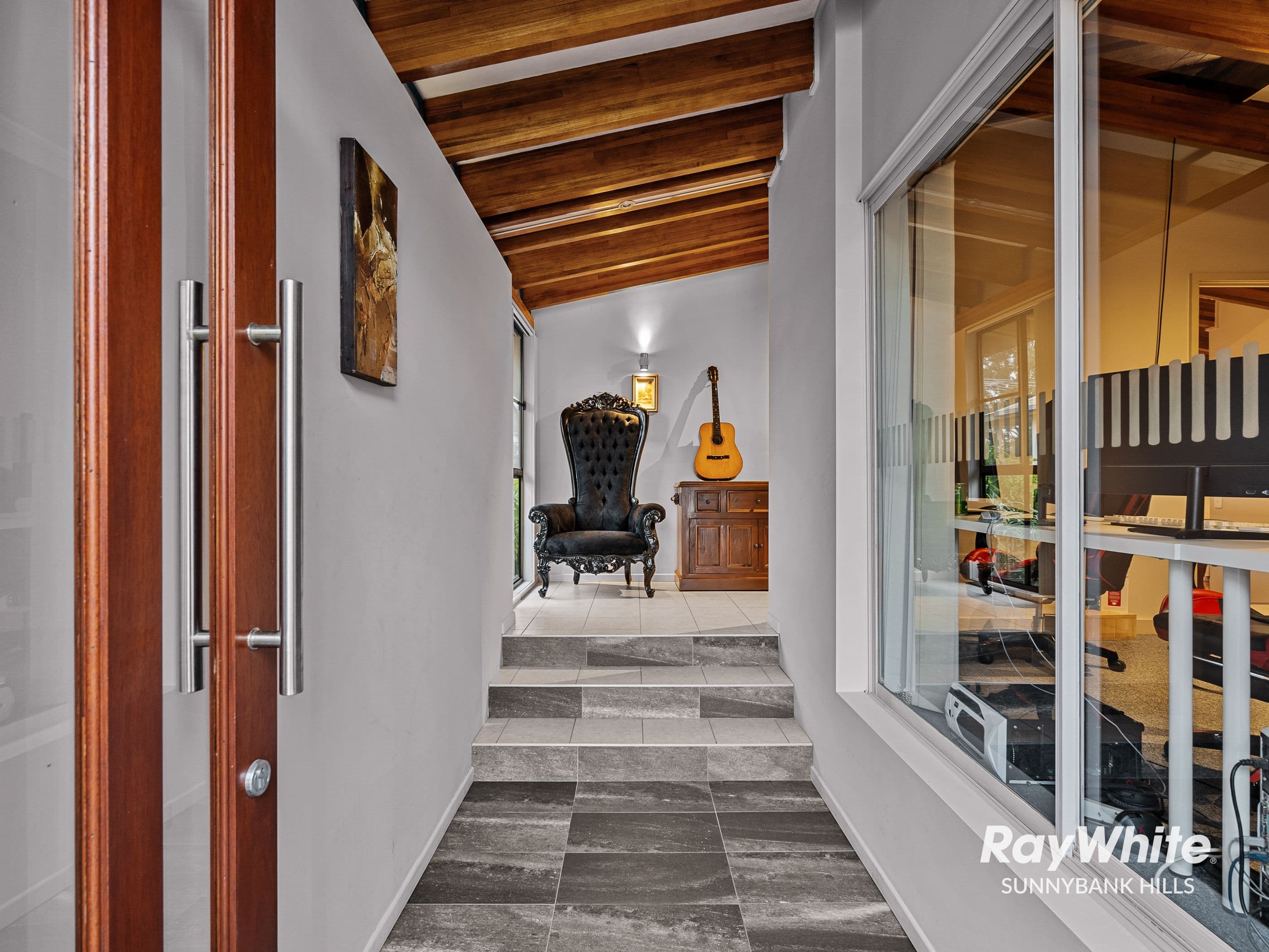 20 Curlew Crescent, Eagleby QLD 4207, Eagleby - Thumbnail 3