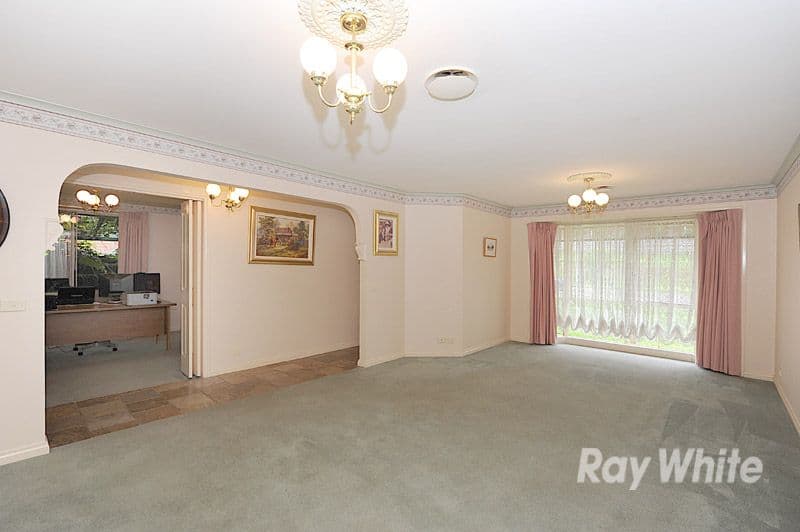 3 Kingsmere Drive, BERWICK VIC 3806, Berwick - Thumbnail 5