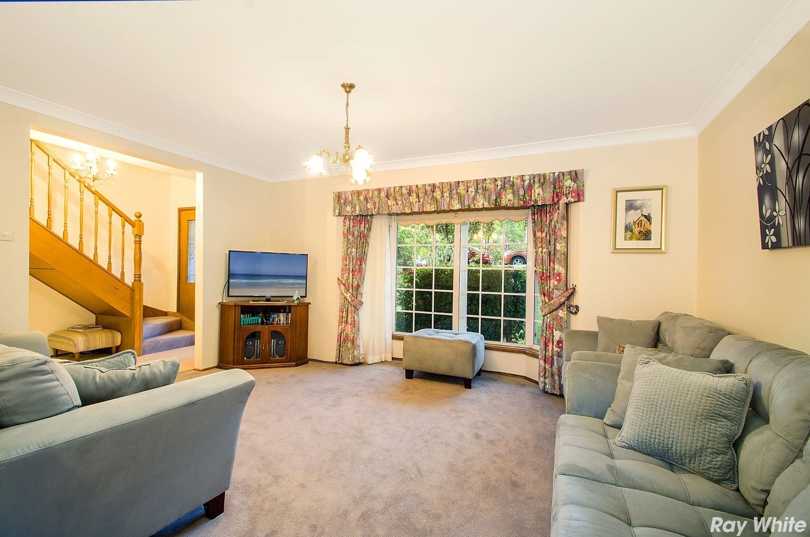62 Gooraway Drive, Castle Hill - Thumbnail 3