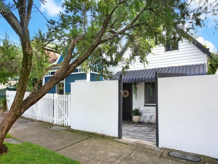 52 James Street, Leichhardt - Image 1