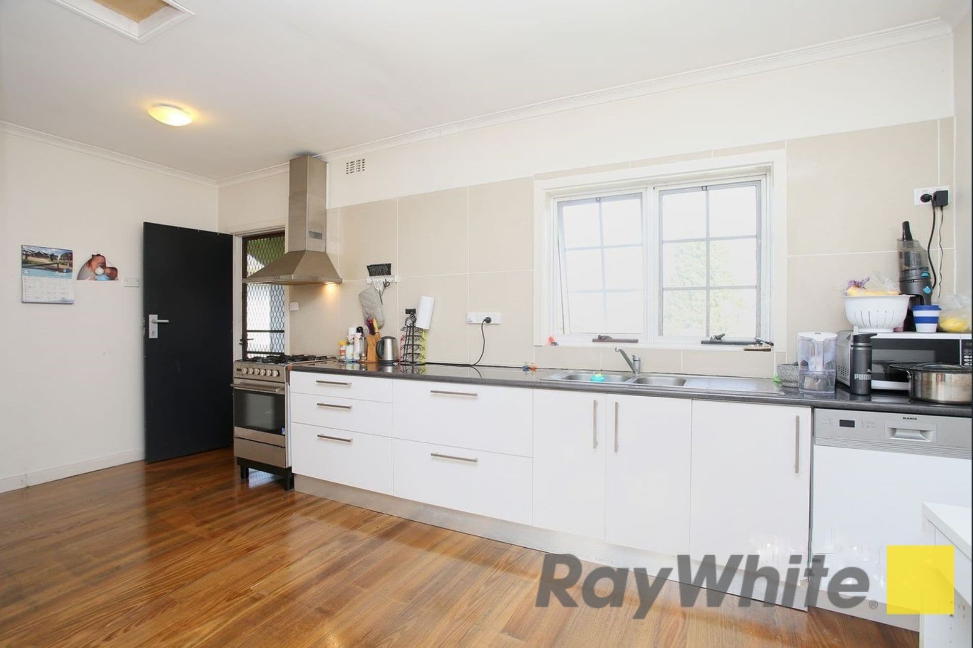 8 Goldlang Street, Dandenong VIC 3175, Dandenong - Thumbnail 4