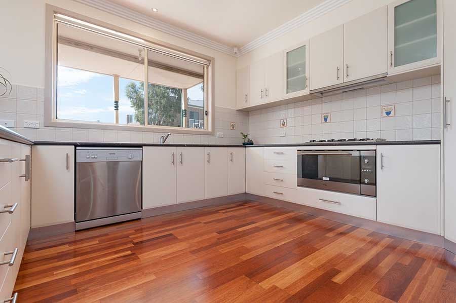 15 Beau Vista Drive, Craigieburn VIC 3064, Craigieburn - Thumbnail 3