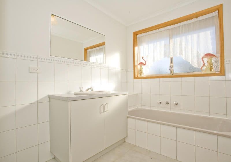10 Sylvia Court, WHITTINGTON VIC 3219, Whittington - Thumbnail 6