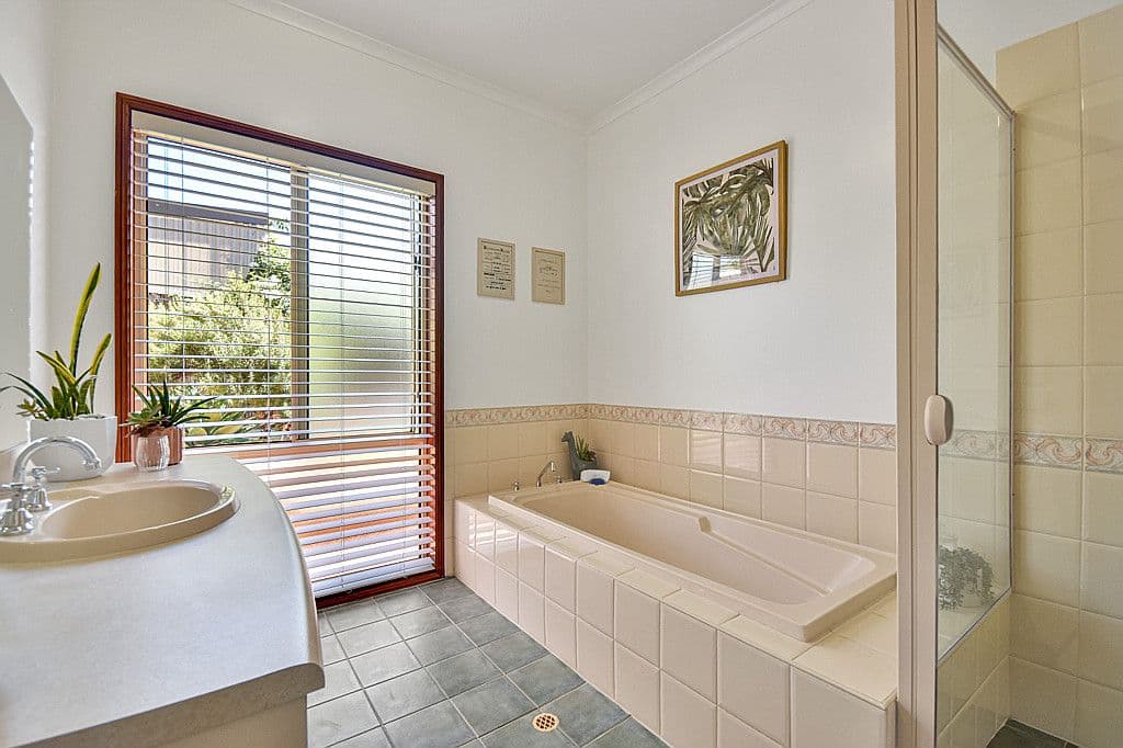 13 Fairlie Drive, Flagstaff Hill SA 5159, Flagstaff Hill - Thumbnail 5
