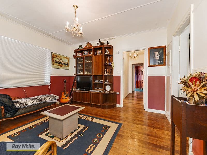 6 Pearl Street, SCARBOROUGH QLD 4020, Scarborough - Thumbnail 4
