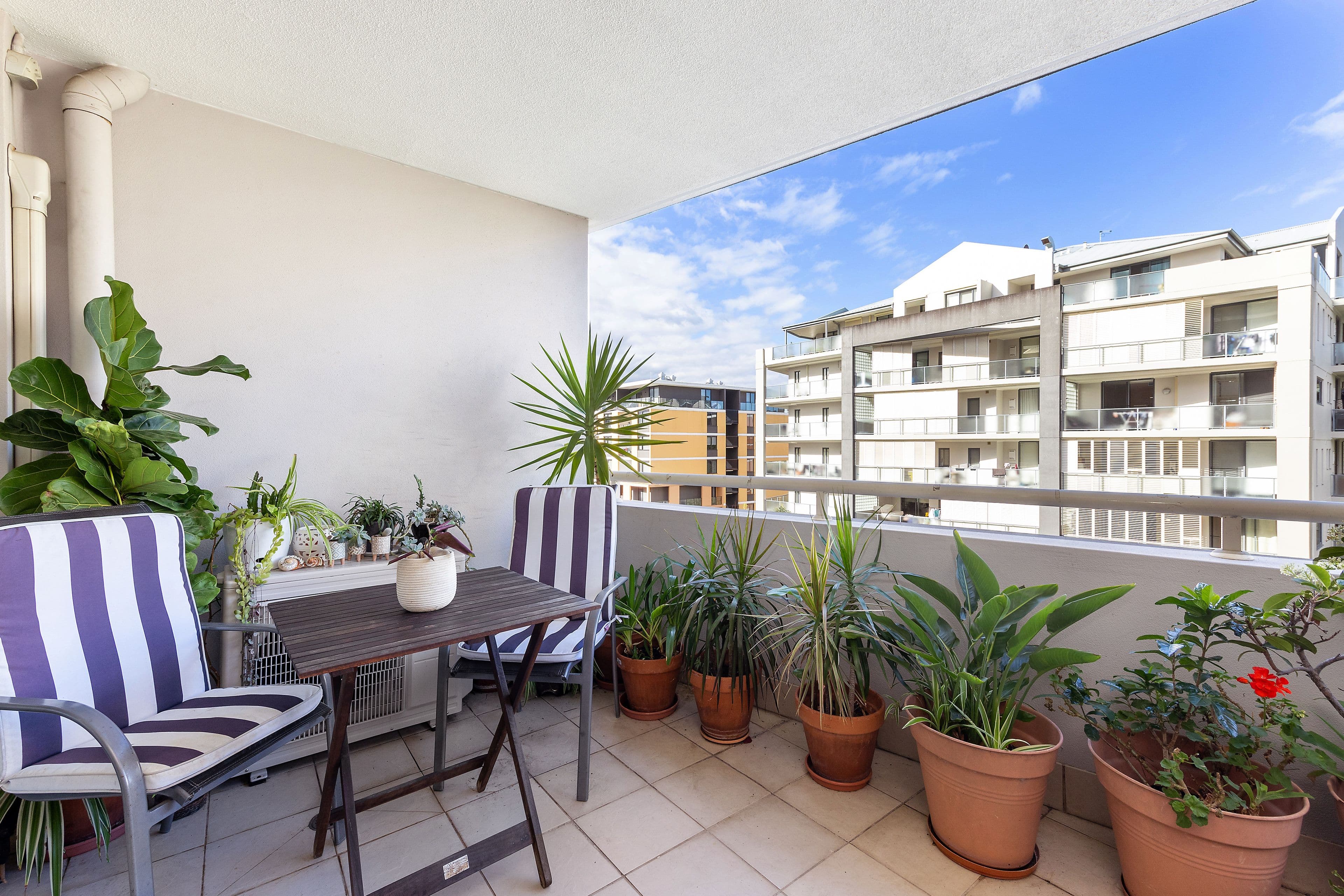 4 Brotheridge Avenue, Calderwood, Calderwood - Thumbnail 2