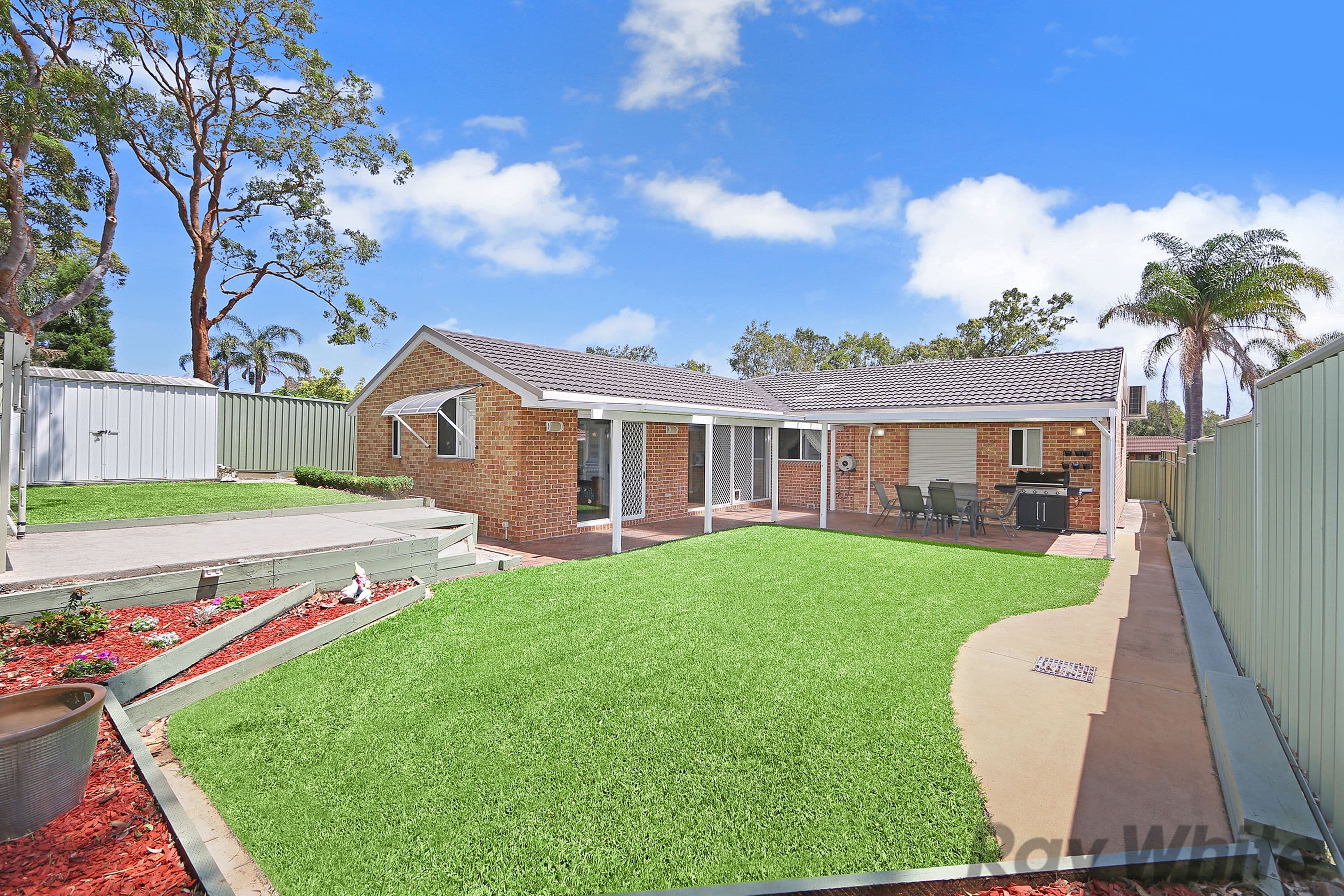 9 Barega Close, Buff Point - Thumbnail 2