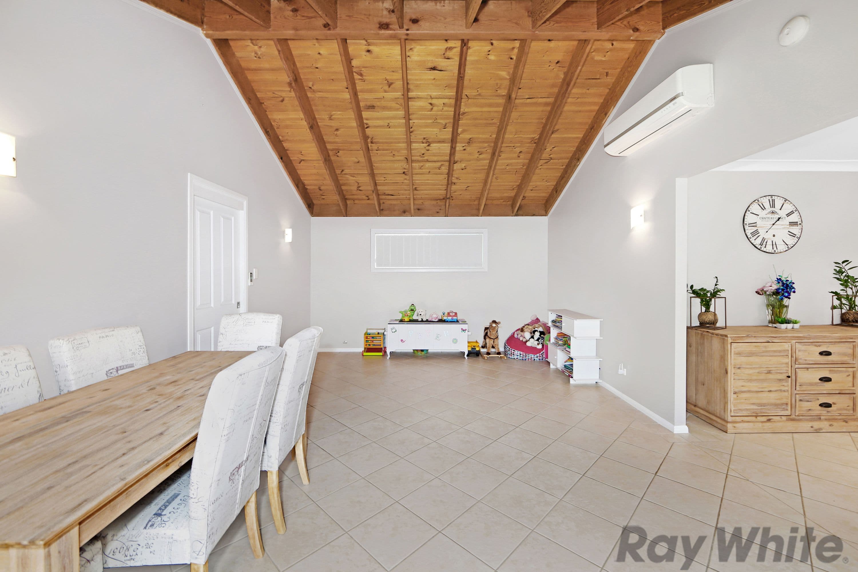 9 Barega Close, Buff Point - Thumbnail 4