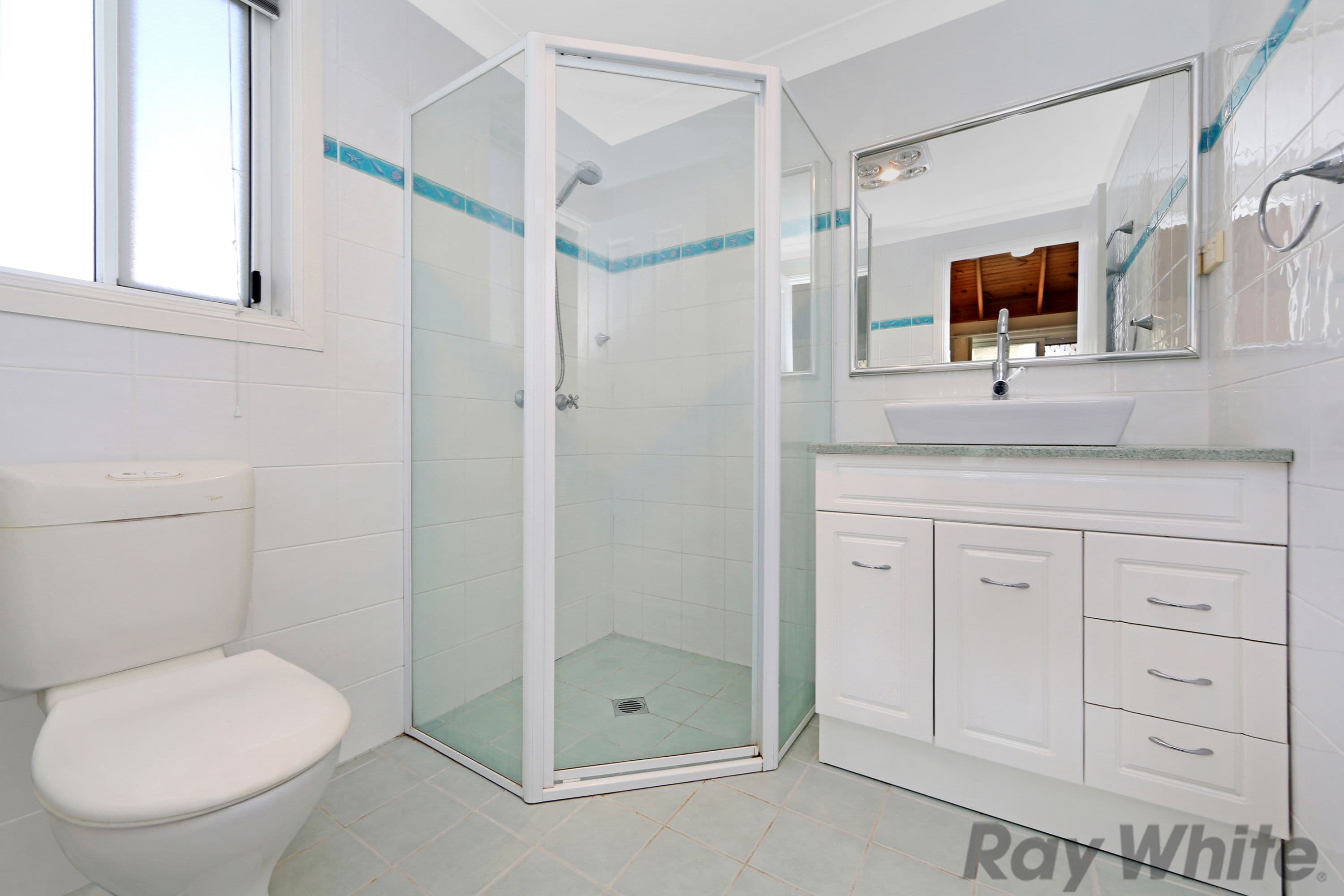 9 Barega Close, Buff Point - Thumbnail 7