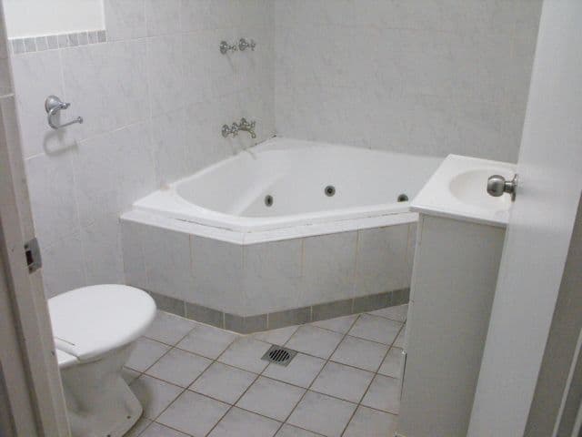 8 Melbourne Street, PARKES NSW 2870, Parkes - Thumbnail 8