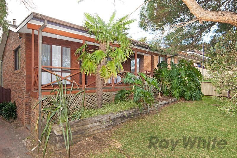 2 Morcombe Close, GOROKAN NSW 2263, Gorokan - Thumbnail 2