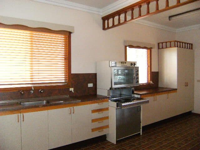 22 MAIN, PITTSWORTH QLD 4356, Pittsworth - Thumbnail 2