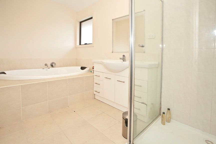 10 Leonard Street, ASHWOOD VIC 3147, Ashwood - Thumbnail 6