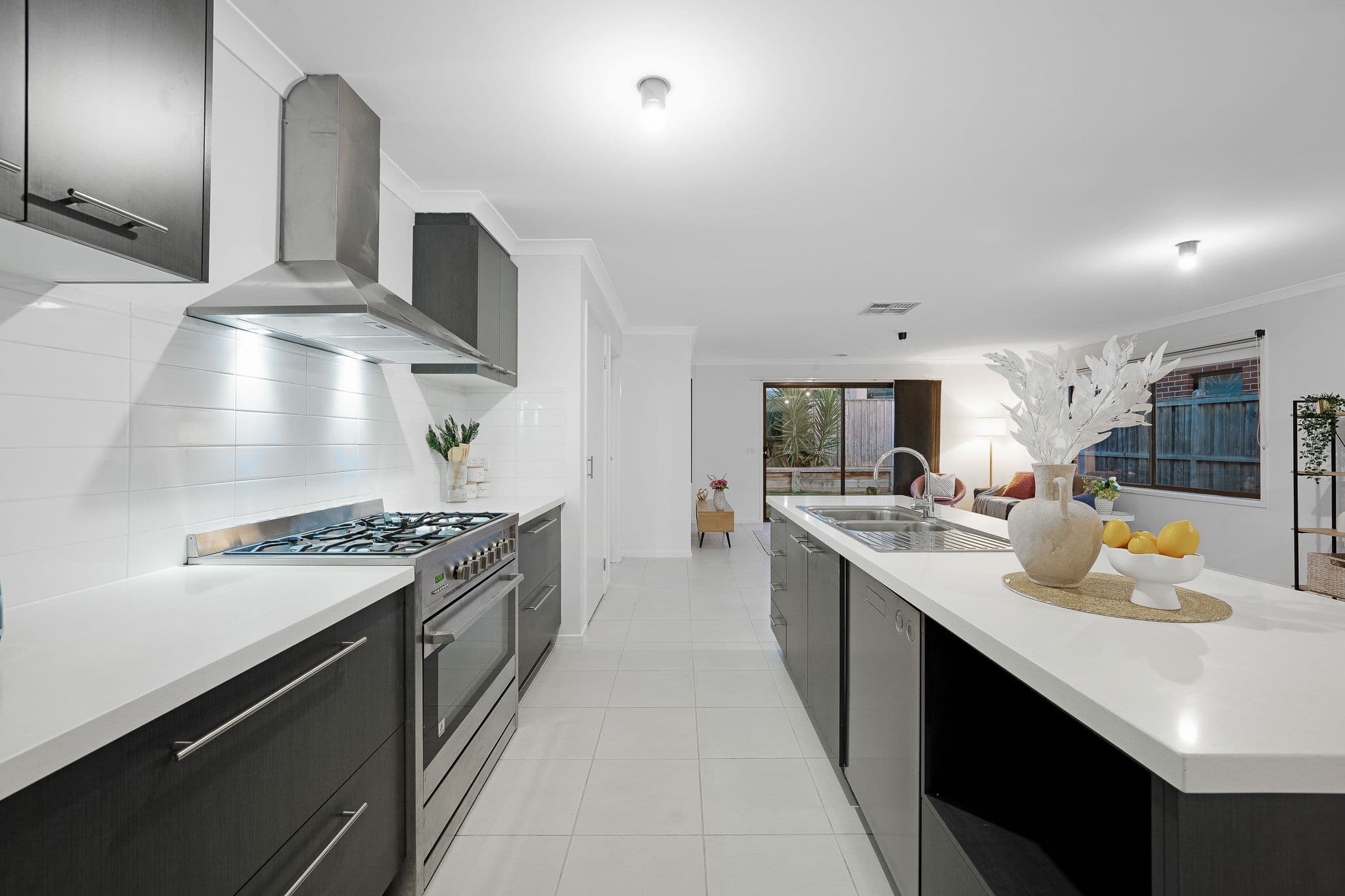 18 Brocker Street, Clyde North VIC 3978, Clyde North - Thumbnail 7