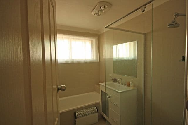 15 Athel Tree Crescent, Bradbury NSW 2560, Bradbury - Thumbnail 4