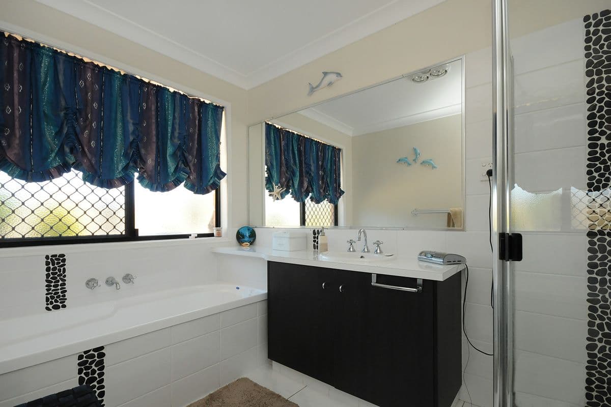 32 Pendoma Drive, HODGSON VALE QLD 4352, Hodgson Vale - Thumbnail 8