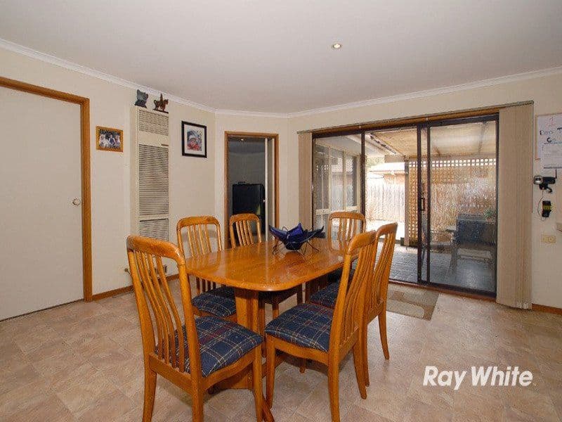 6 Rebecca Court, CRANBOURNE VIC 3977, Cranbourne North - Thumbnail 5