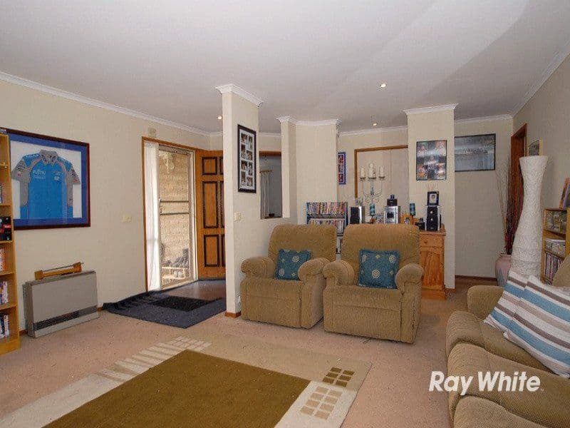 6 Rebecca Court, CRANBOURNE VIC 3977, Cranbourne North - Thumbnail 6