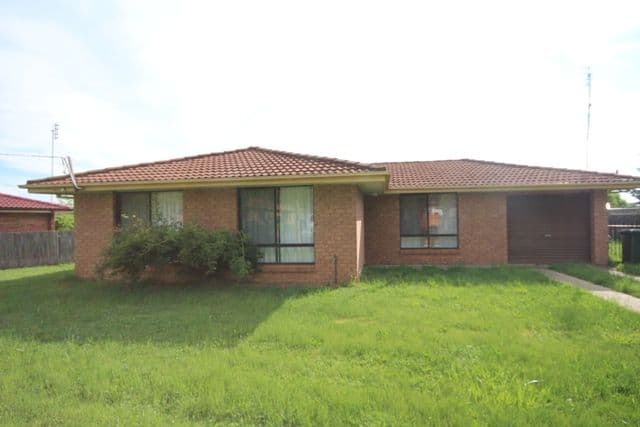 14 Dr Perkins Crescent, OBERON NSW 2787, Oberon - Image 1