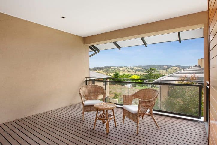 7 Henley Bridge Road, CHIRNSIDE PARK VIC 3116, Chirnside Park - Thumbnail 4