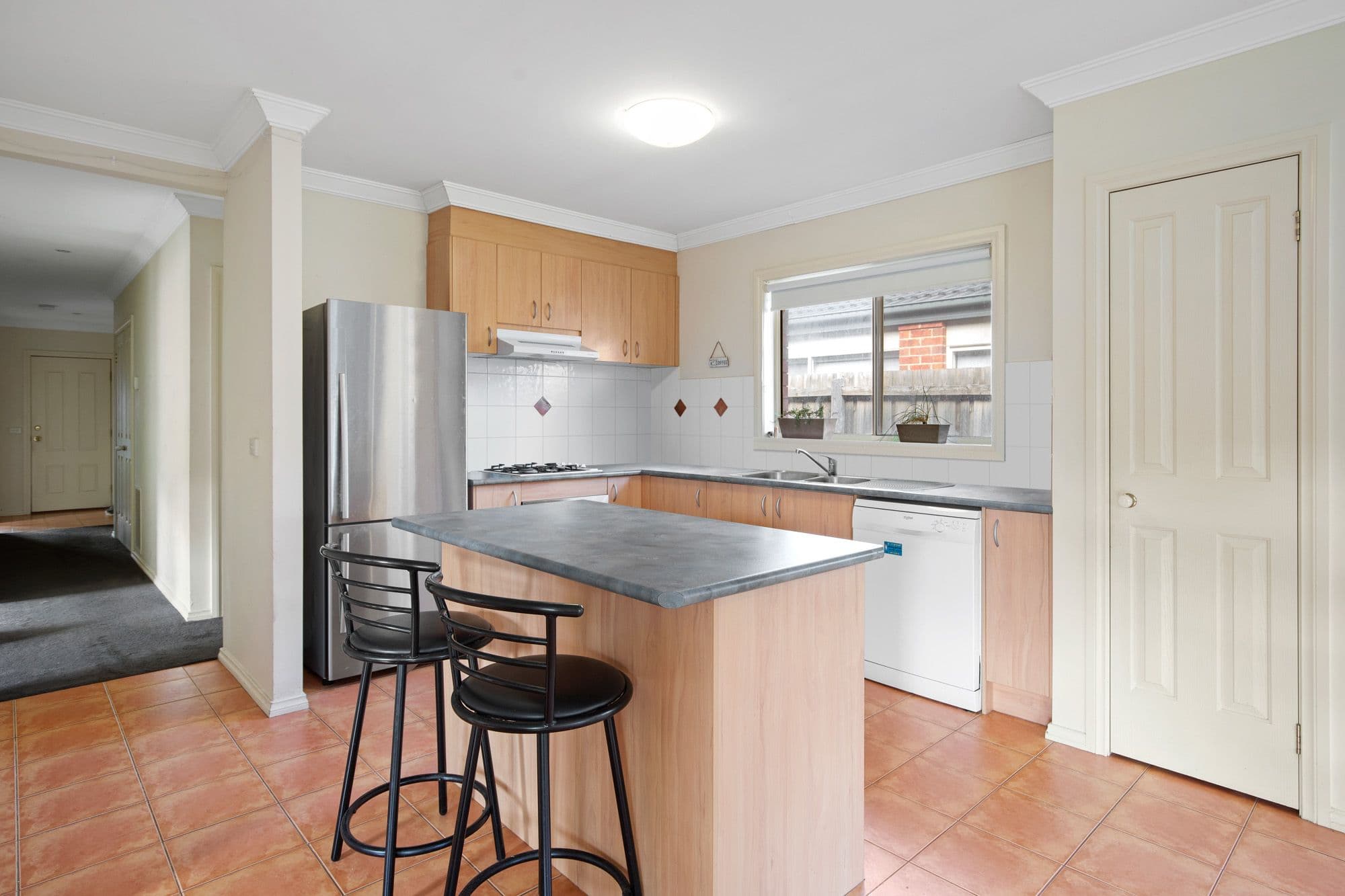93 Latham Street, Werribee VIC 3030, Werribee - Thumbnail 2